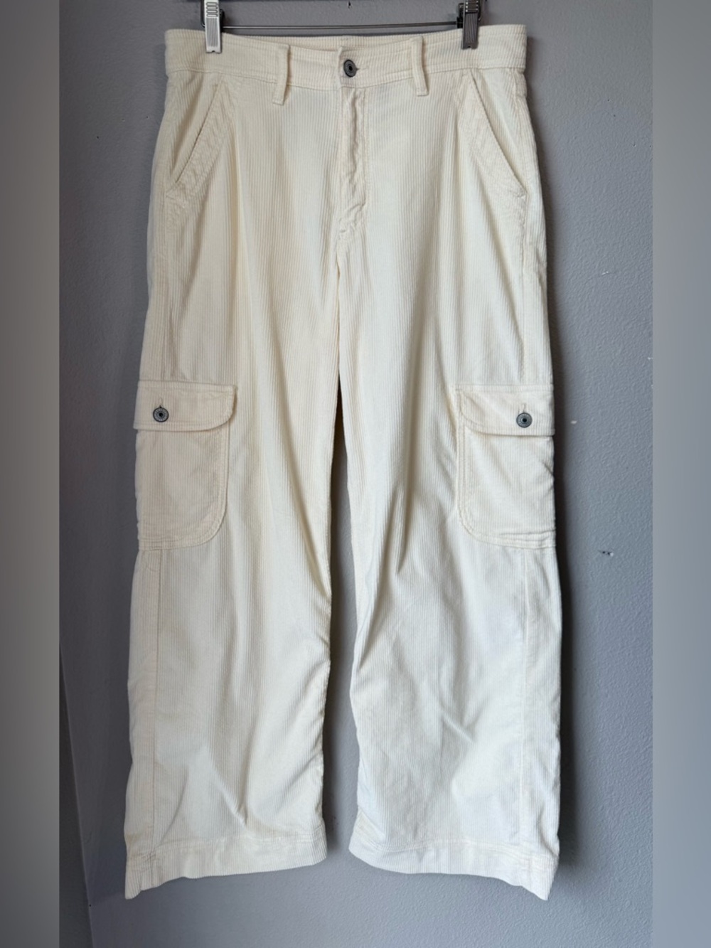 American Eagle Super High-Rise Baggy Wide Leg Corduroy Cargo Pants Womens Sz 6S